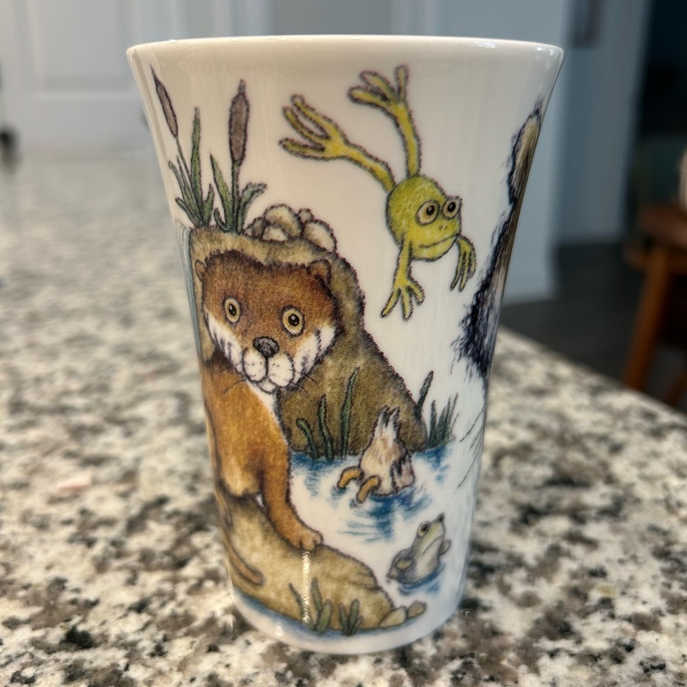 Roy Kirkham England Fine Bone China cup mug - Picture 2 of 12